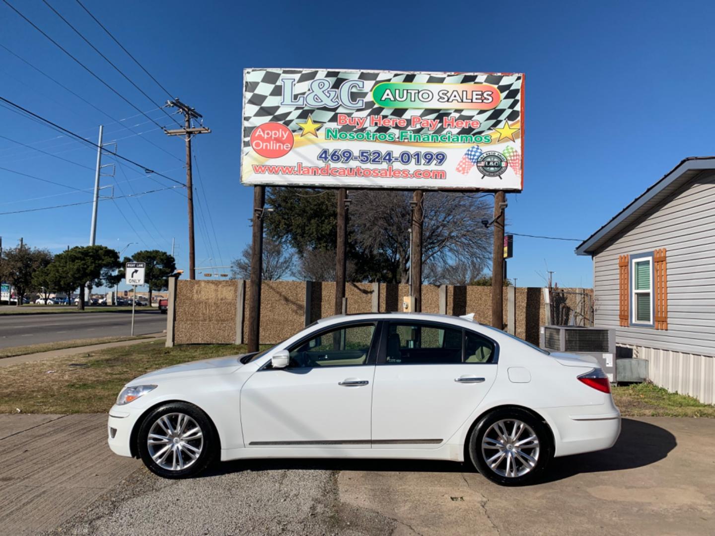 2011 White /Tan Hyundai Genesis 4.6L (KMHGC4DF1BU) with an 4.6L V8 DOHC 32V engine, Automatic transmission, located at 1830 North Belt Line Road, Irving, TX, 75061, (469) 524-0199, 32.834373, -96.993584 - Photo#0